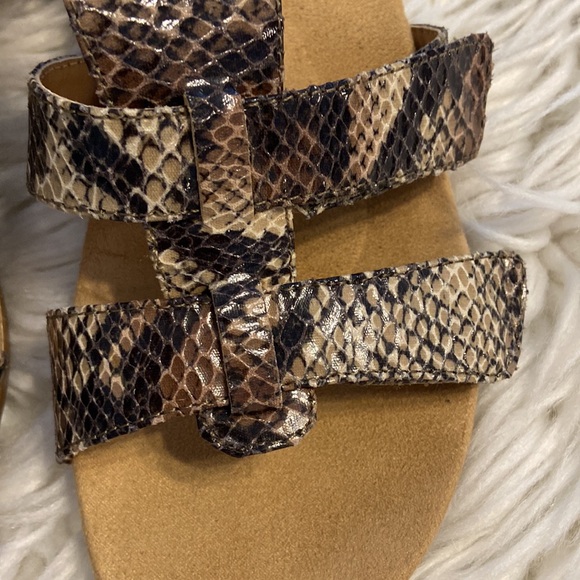 VIONIC Sandals BNWOT size 8 brown and tan color please see all photos (P7) - Picture 3 of 13